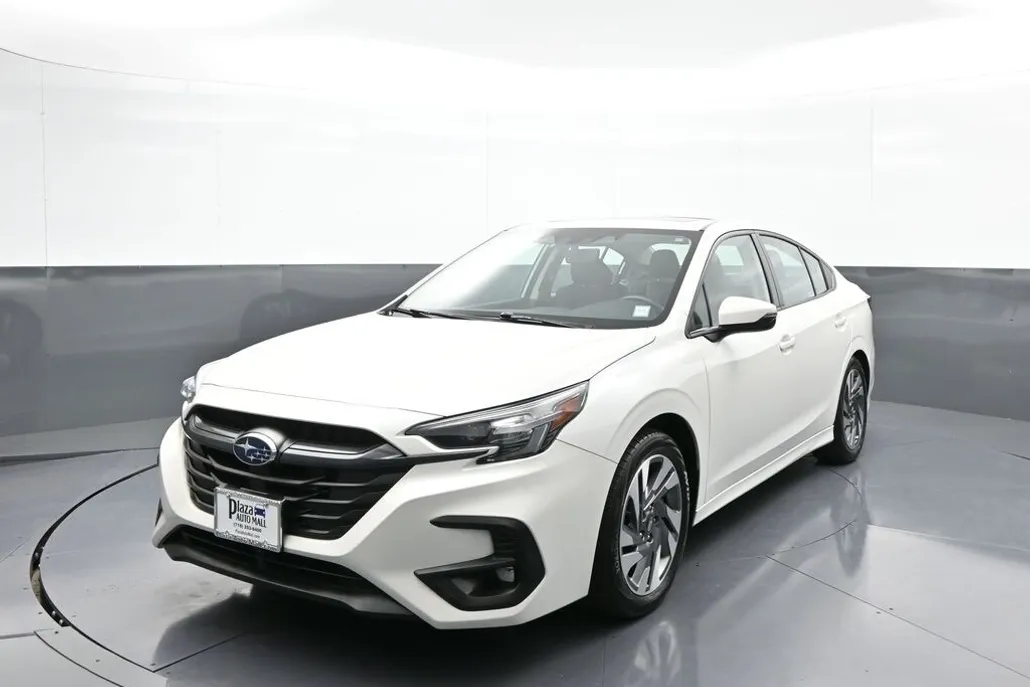 2023 Subaru Legacy Limited photo 1