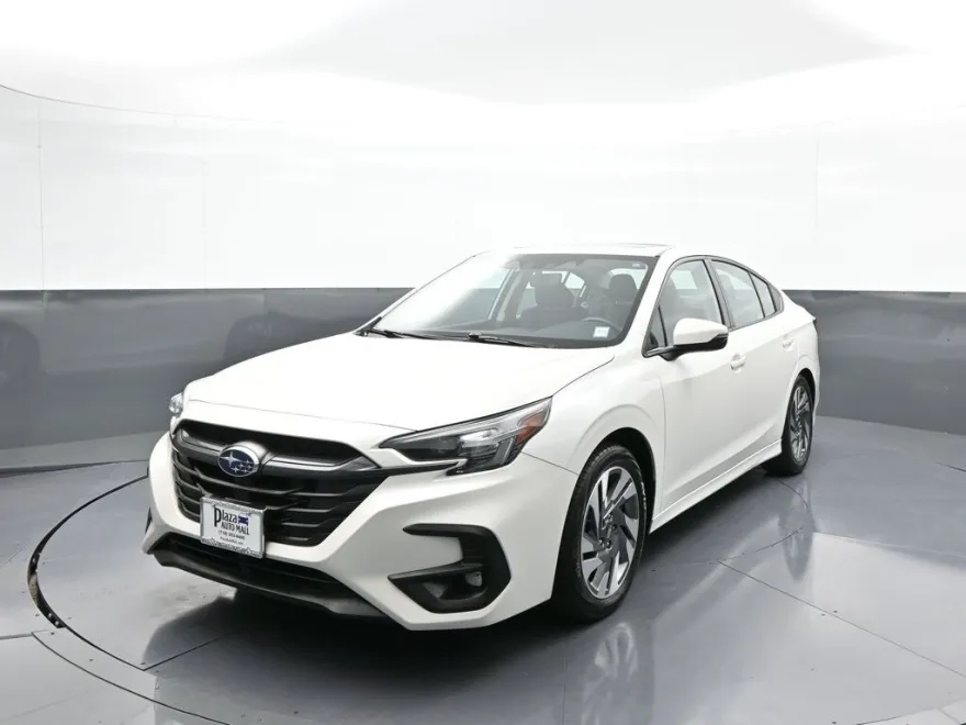 2023 Subaru Legacy Limited photo 1