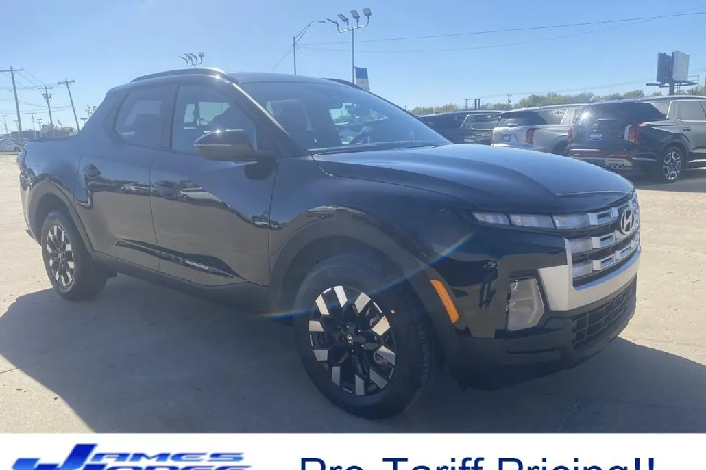 2025 Hyundai Santa Cruz SEL Activity photo 1