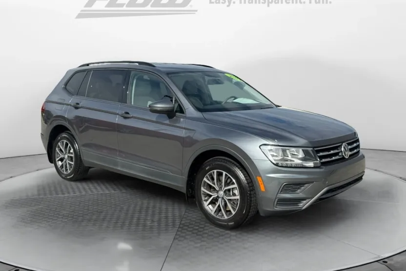 2021 Volkswagen Tiguan S photo 1