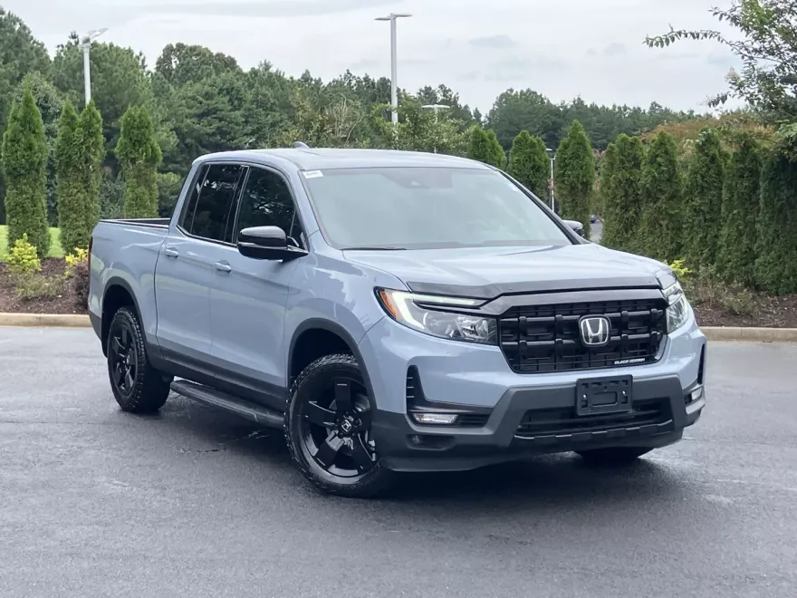 2024 Honda Ridgeline Black Edition photo 1