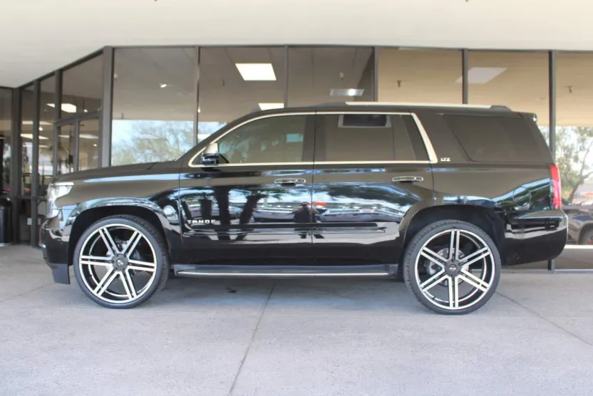 2015 Chevrolet Tahoe LTZ photo 1