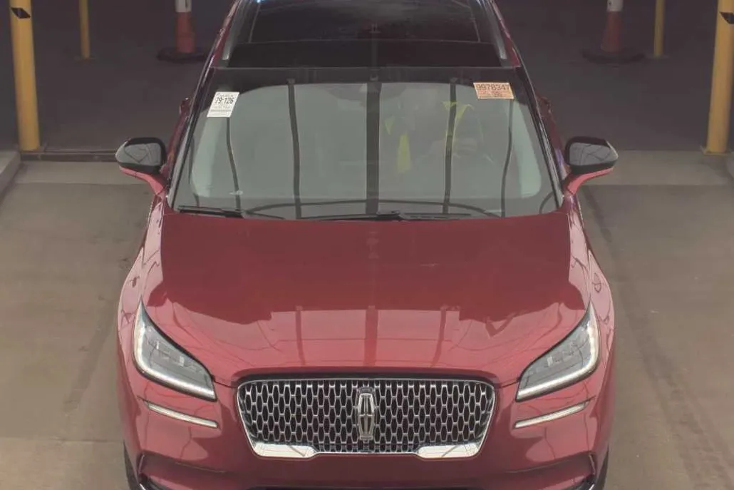 2022 Lincoln Corsair Standard photo 1