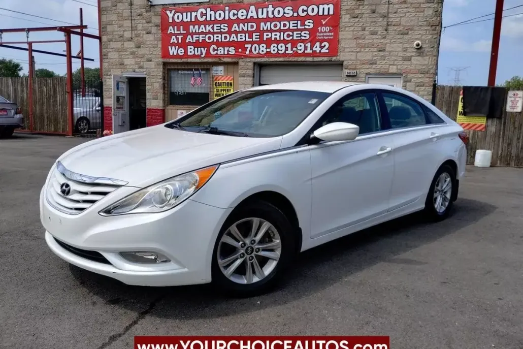 2013 Hyundai Sonata GLS photo 1