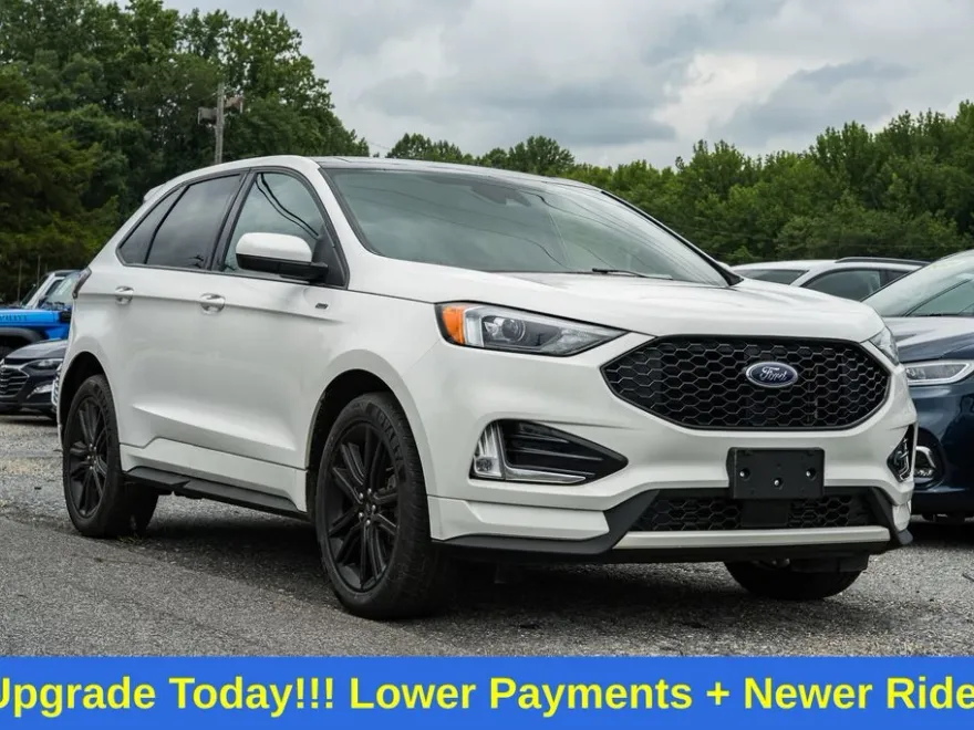 2022 Ford Edge ST photo 1
