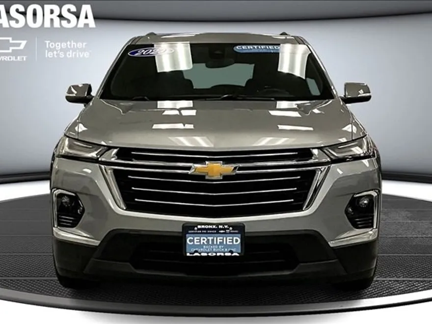 2023 Chevrolet Traverse Leather photo 1