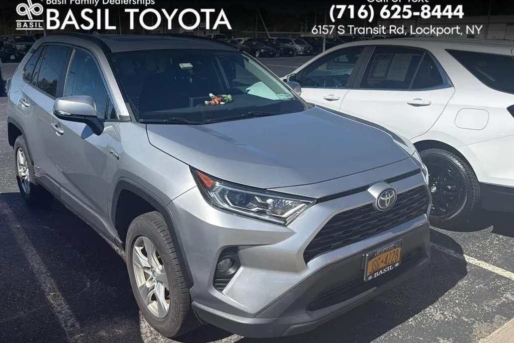 2020 Toyota RAV4 Hybrid XLE photo 1