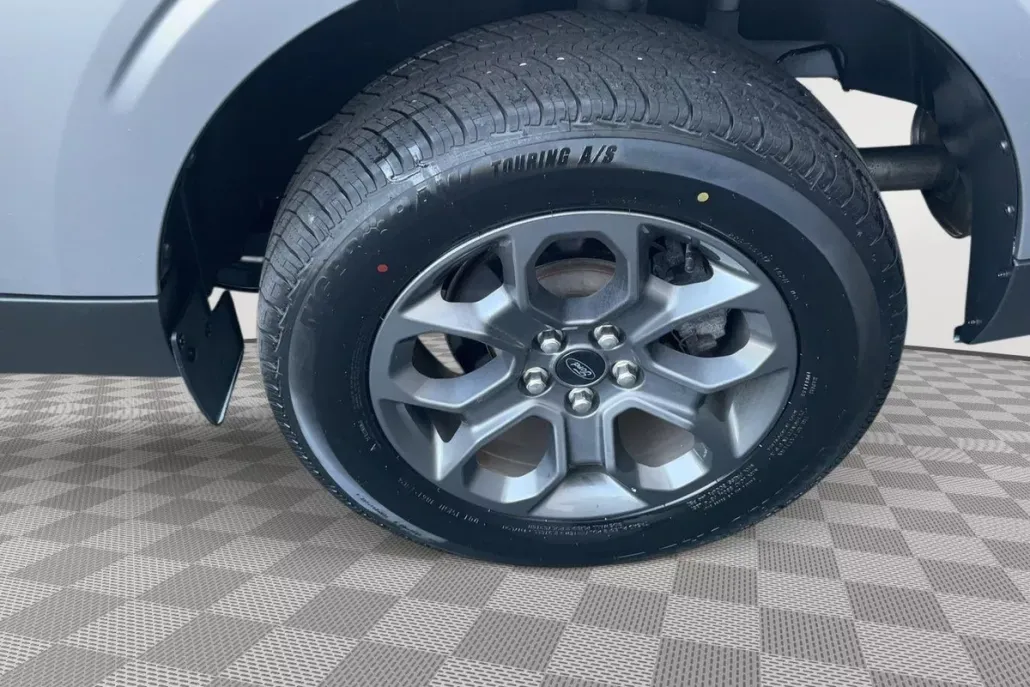 2022 Ford Maverick XLT photo 1