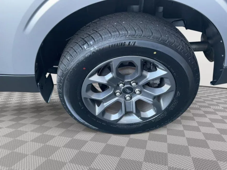 2022 Ford Maverick XLT photo 1