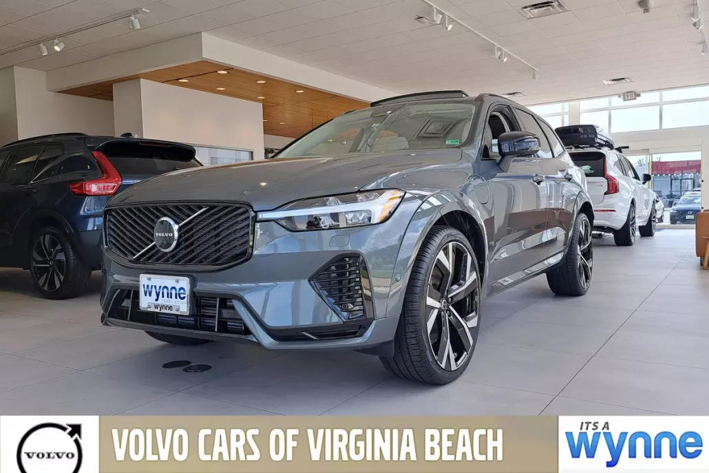 2026 Volvo XC60 Hybrid T8 photo 1