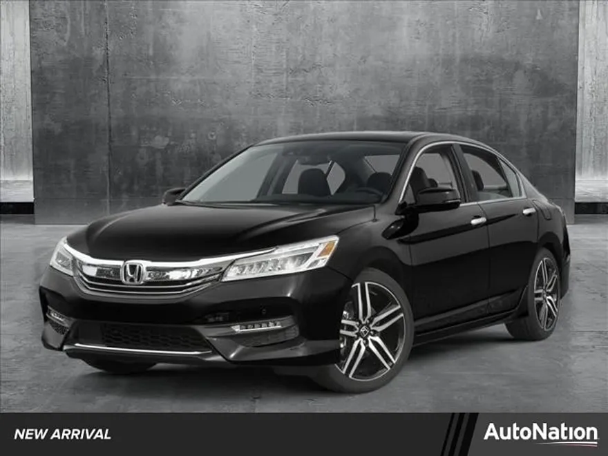 2017 Honda Accord Touring photo 1