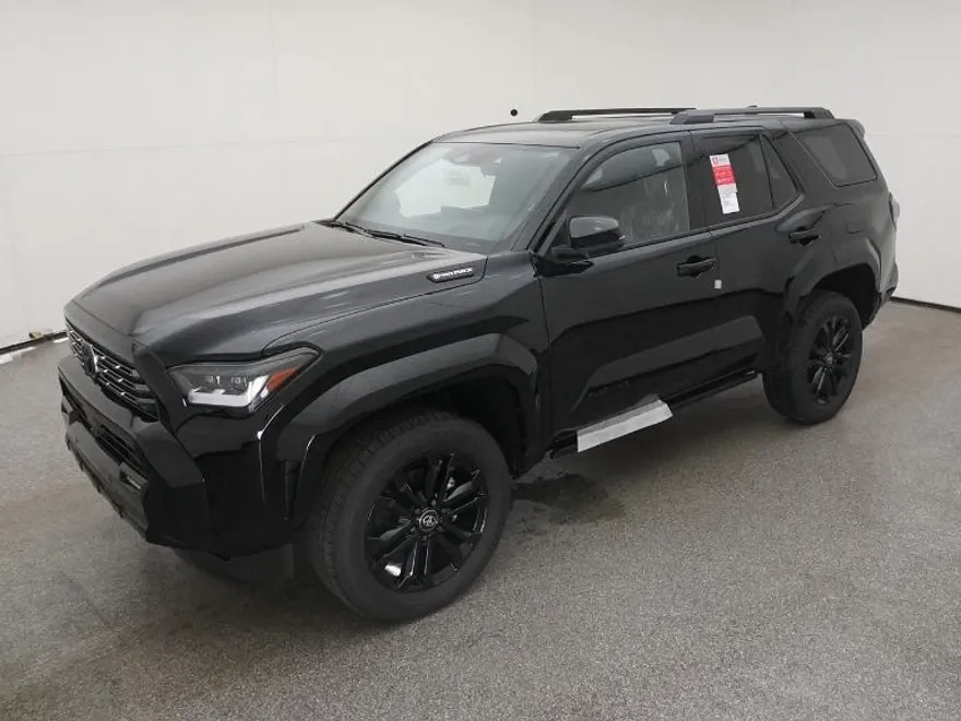 2025 Toyota 4Runner photo 1