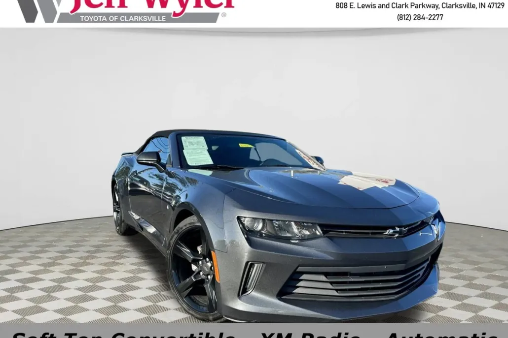 2018 Chevrolet Camaro 1LT photo 1