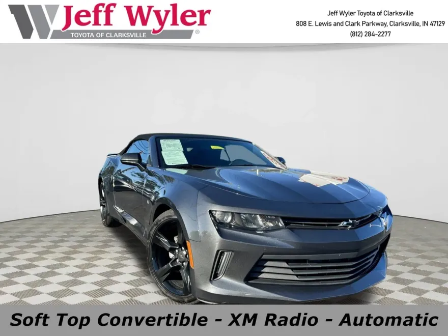 2018 Chevrolet Camaro 1LT photo 1