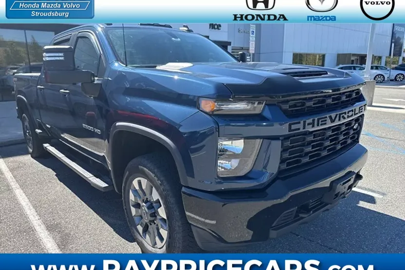 2022 Chevrolet Silverado 2500HD Custom photo 1