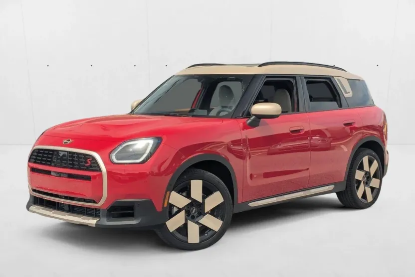 2025 Mini Countryman ALL4 S photo 1