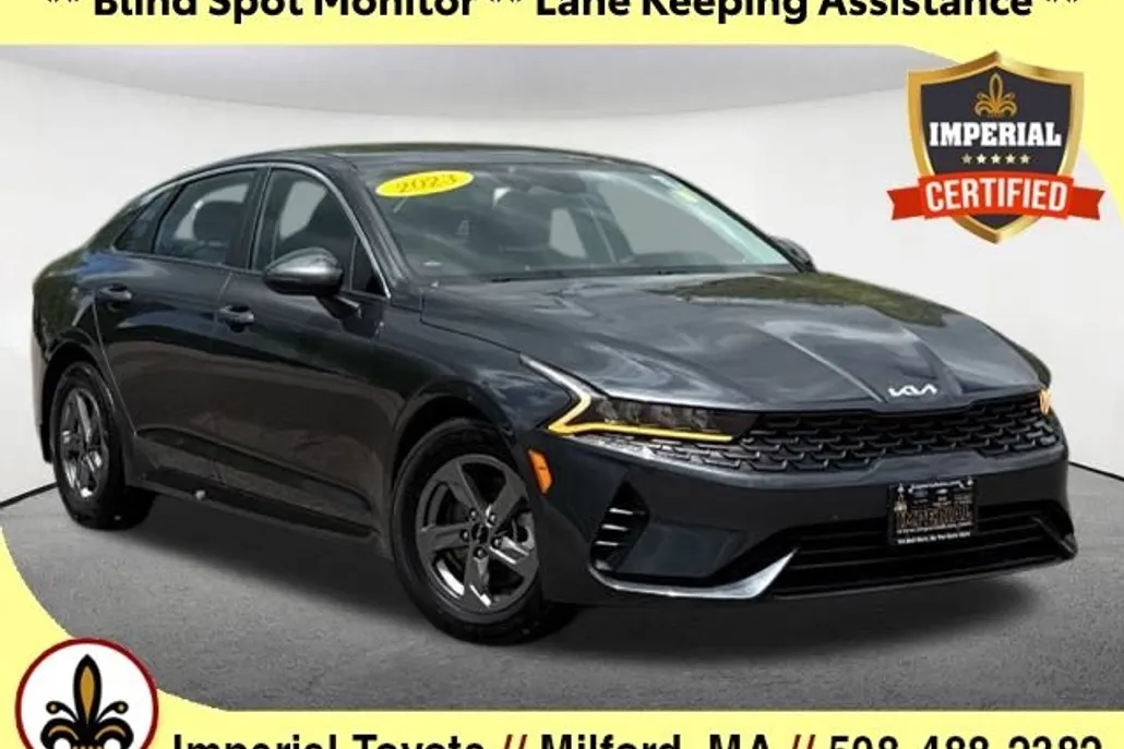 2023 Kia K5 LXS photo 1