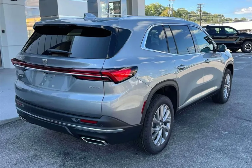 2026 Buick Enclave Preferred photo 1