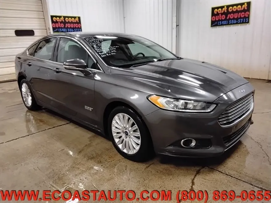 2016 Ford Fusion Energi SE photo 1