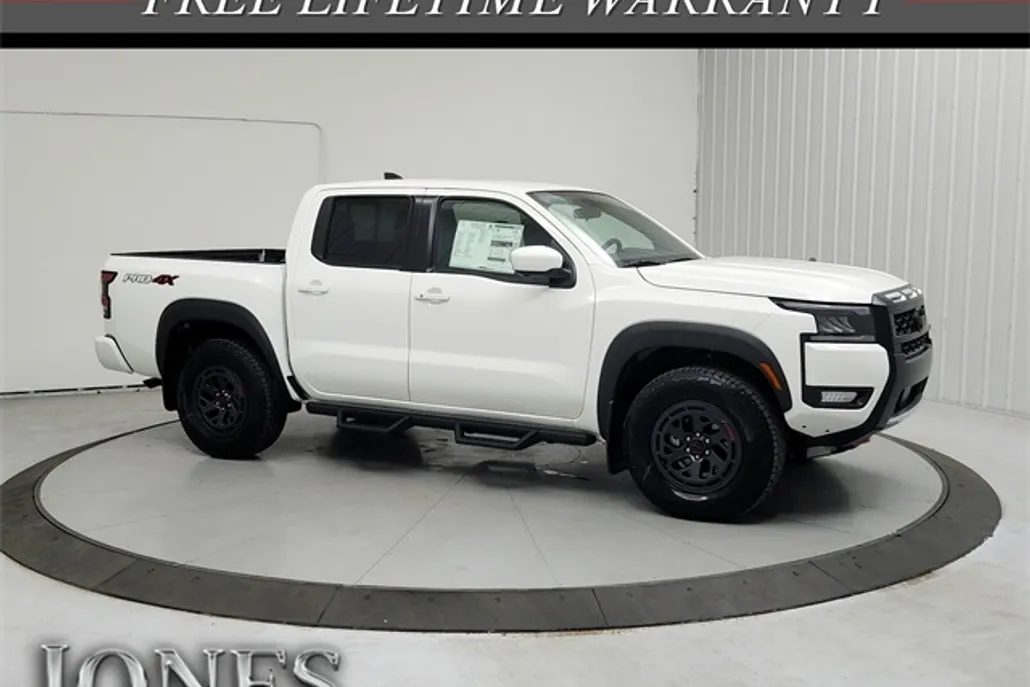 2026 Nissan Frontier PRO-4X photo 1