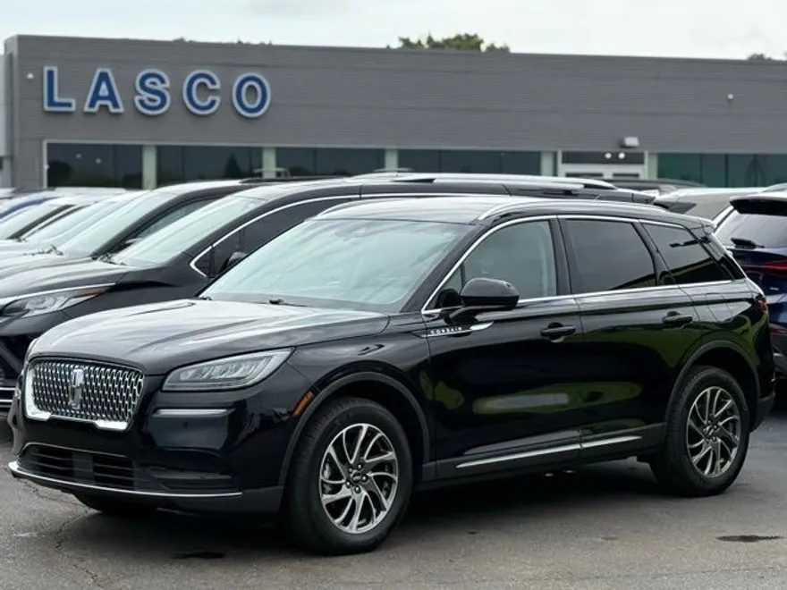2022 Lincoln Corsair Standard photo 1