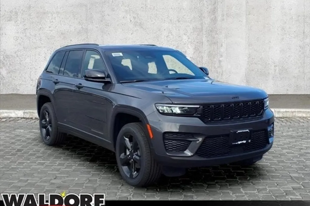 2025 Jeep Grand Cherokee Limited photo 1