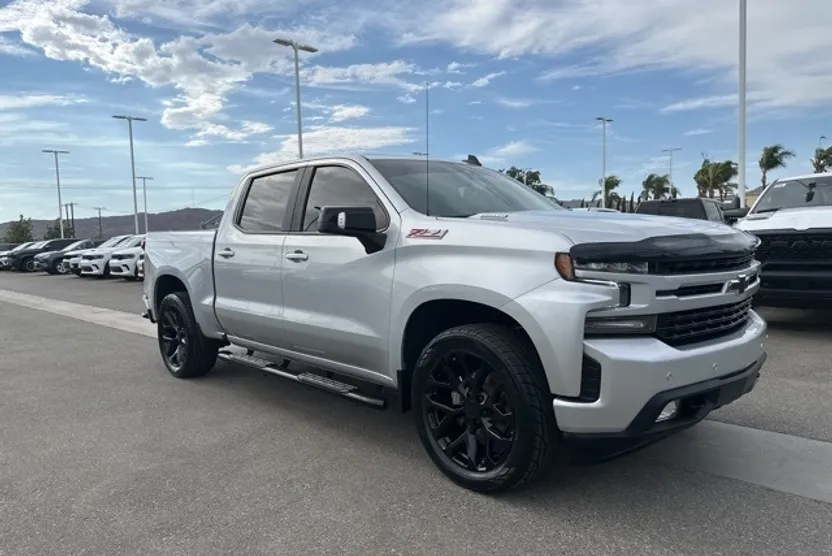 2022 Chevrolet Silverado 1500 RST photo 1