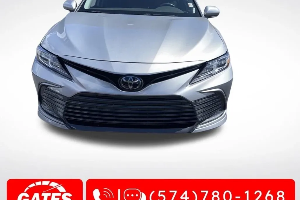 2024 Toyota Camry LE photo 1
