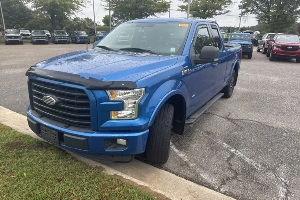 2015 Ford F-150 XLT photo 1