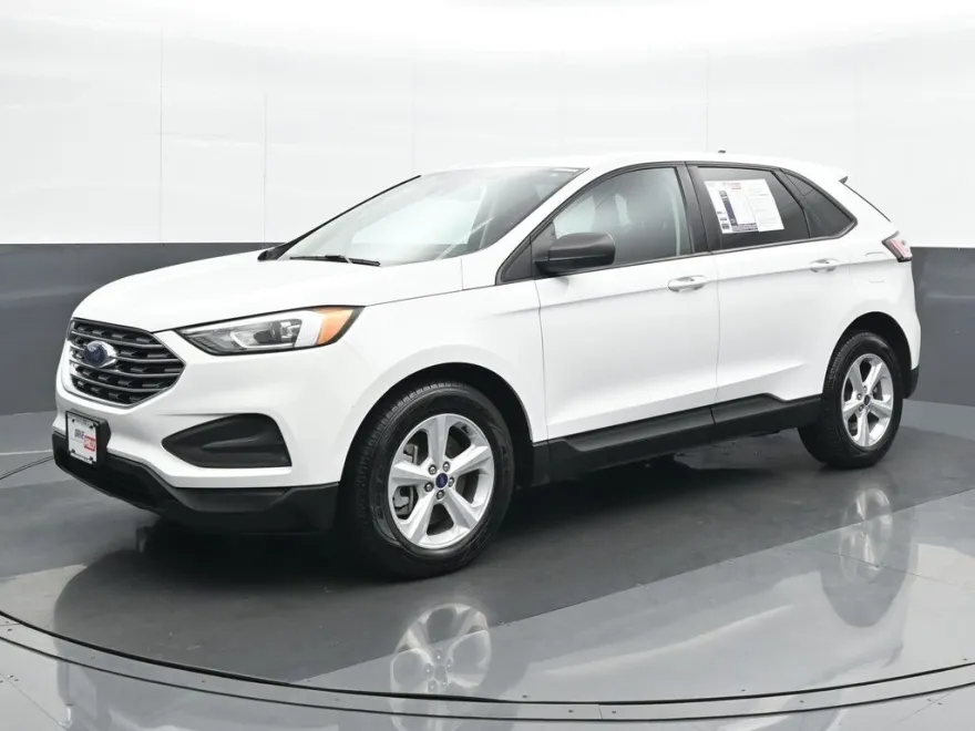 2021 Ford Edge SE photo 1