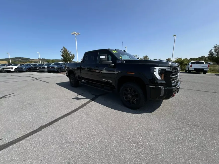 2024 Gmc Sierra 2500 HD AT4 photo 1
