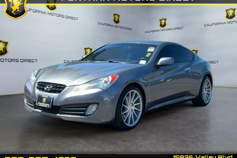 2010 Hyundai Genesis Coupe photo 1