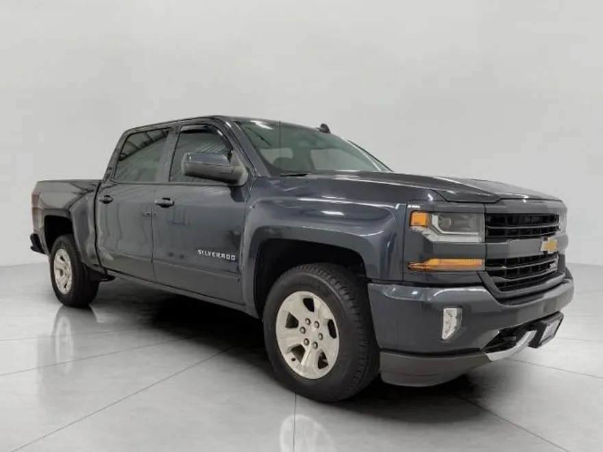 2018 Chevrolet Silverado 1500 photo 1