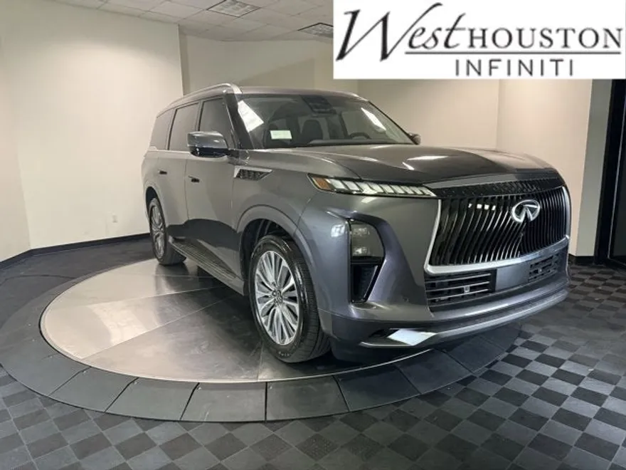 2025 Infiniti QX80 Luxe photo 1