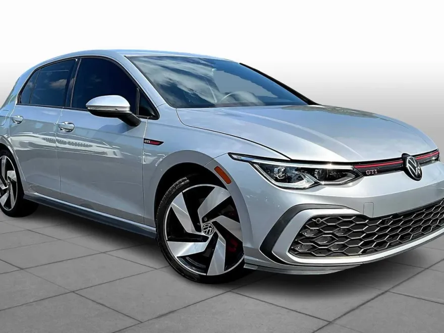 2023 Volkswagen Golf GTI S photo 1