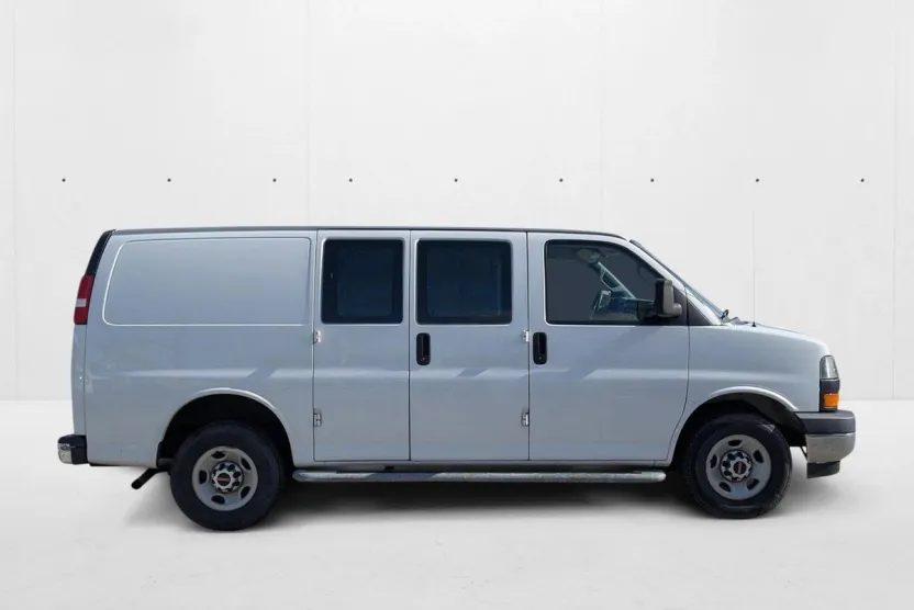 2017 Gmc Savana Cargo 2500 photo 1