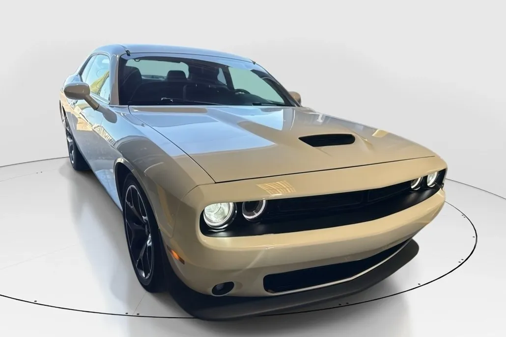 2019 Dodge Challenger GT photo 1