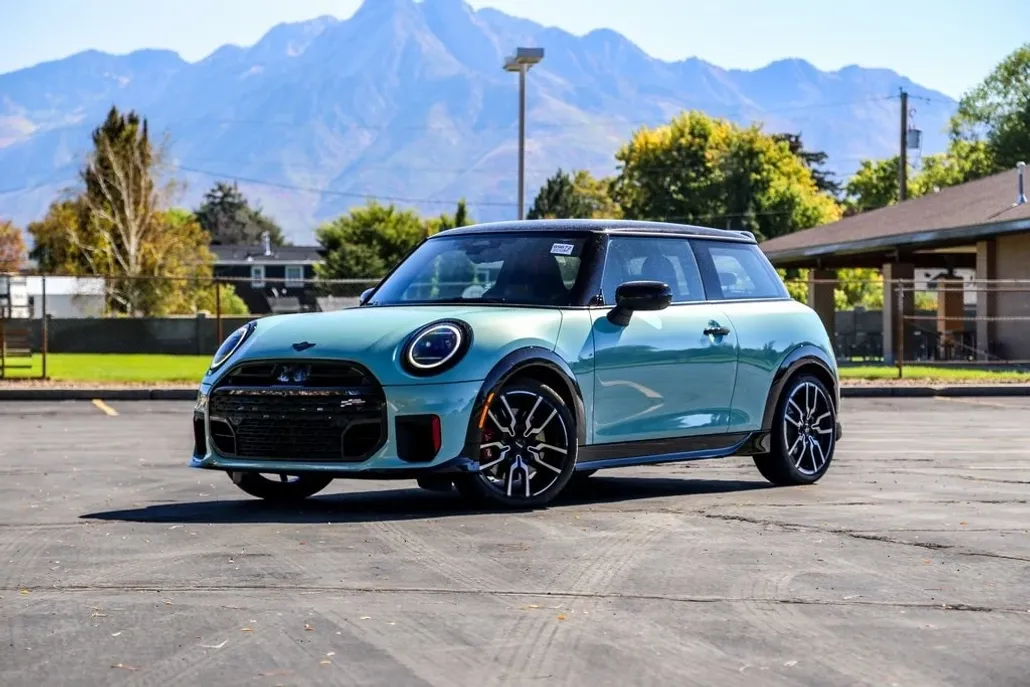 2026 Mini Cooper 2 Door Hardtop John Cooper Works photo 1