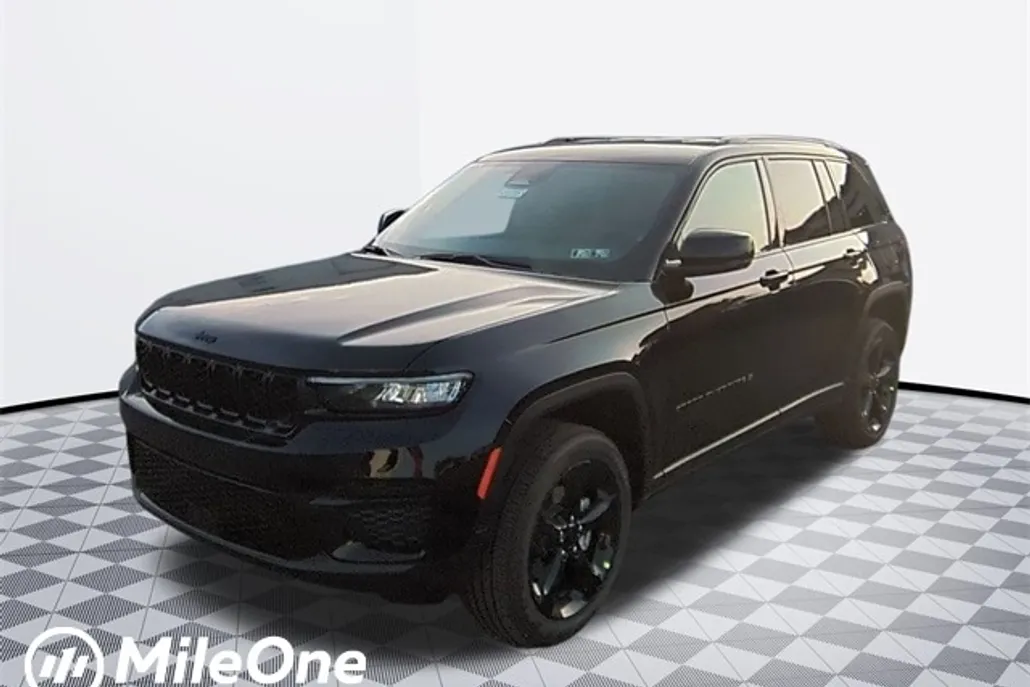 2025 Jeep Grand Cherokee Laredo Sport photo 1