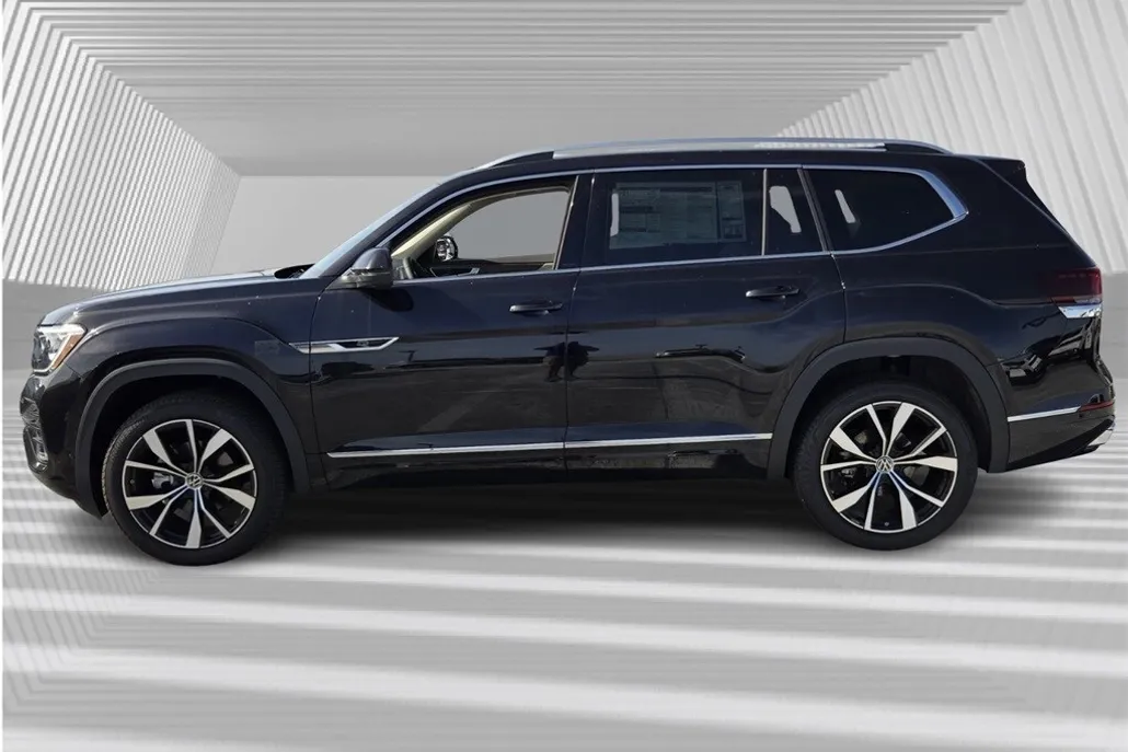 2025 Volkswagen Atlas SEL Premium R-Line photo 1