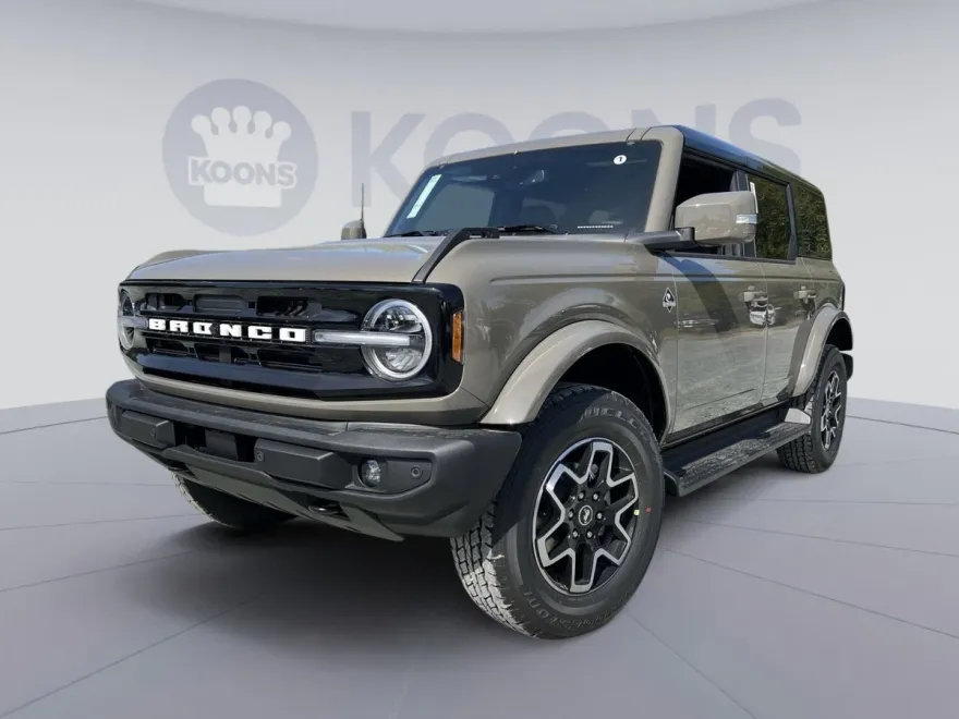 2025 Ford Bronco Outer Banks photo 1