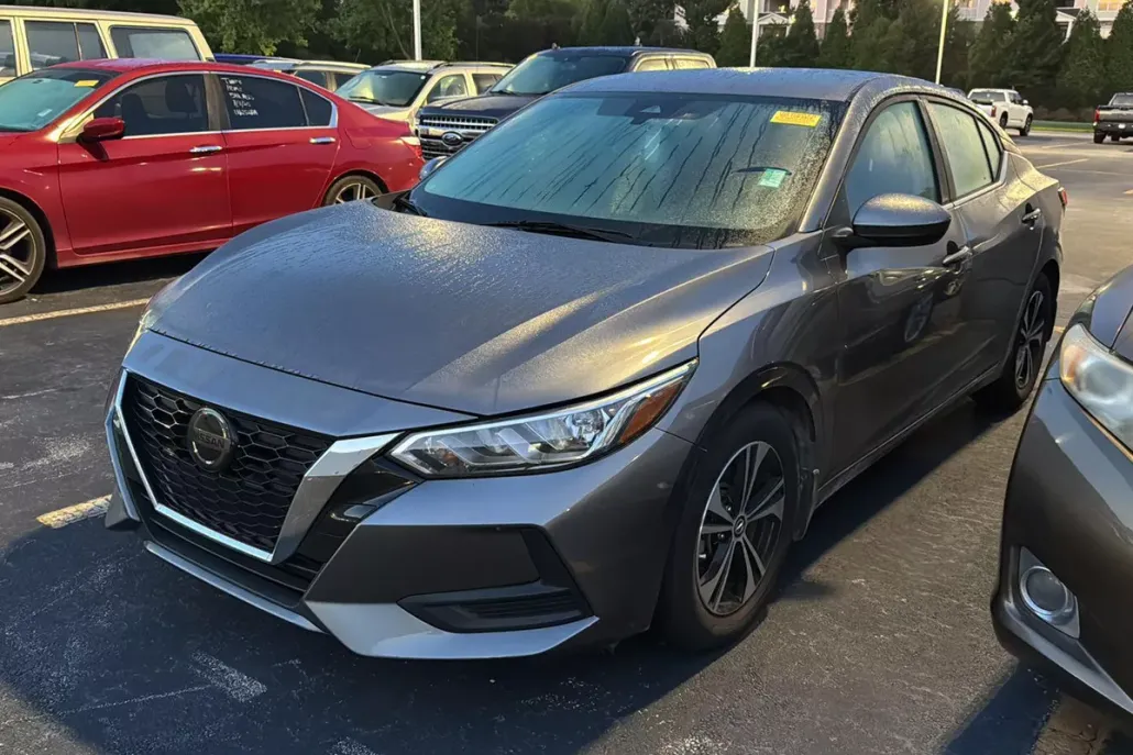 2021 Nissan Sentra SV photo 1
