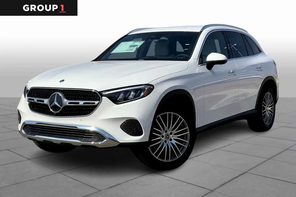 2025 Mercedes Benz GLC 300 4MATIC photo 1