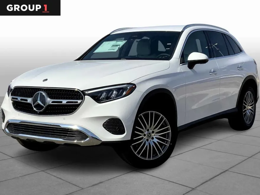 2025 Mercedes Benz GLC 300 4MATIC photo 1