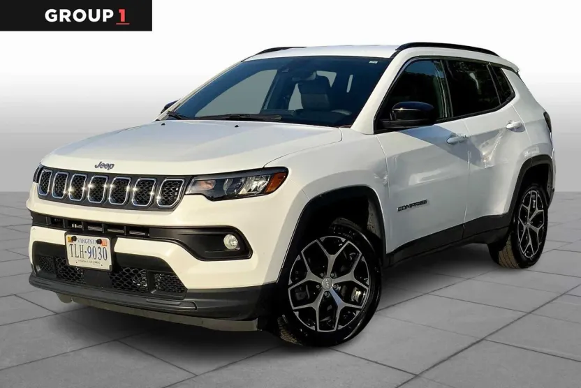 2024 Jeep Compass Latitude photo 1