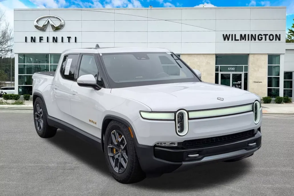 2022 Rivian R1T Adventure photo 1