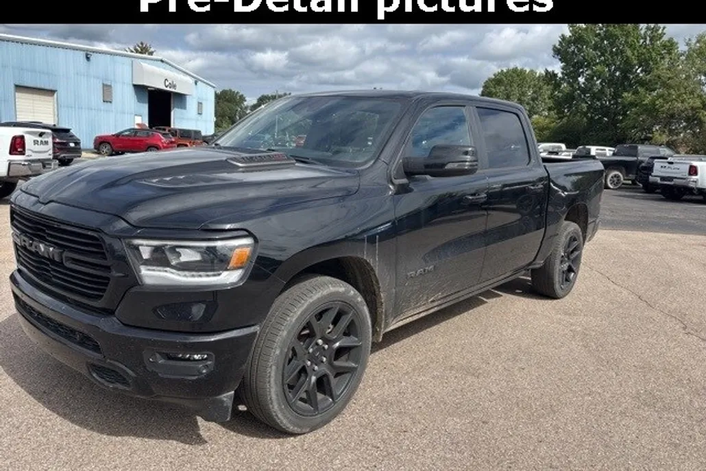 2023 Ram 1500 Laramie photo 1