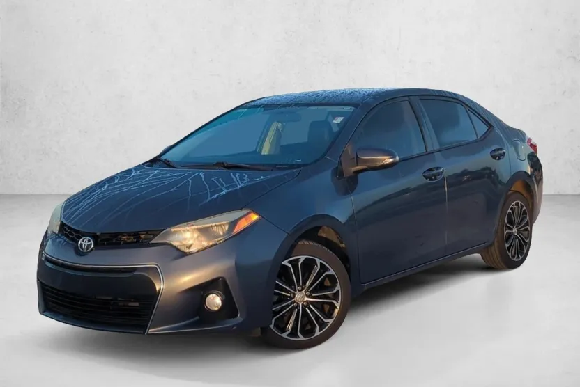 2014 Toyota Corolla Plus photo 1