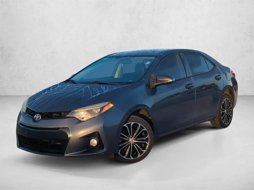 2014 Toyota Corolla Plus photo 1