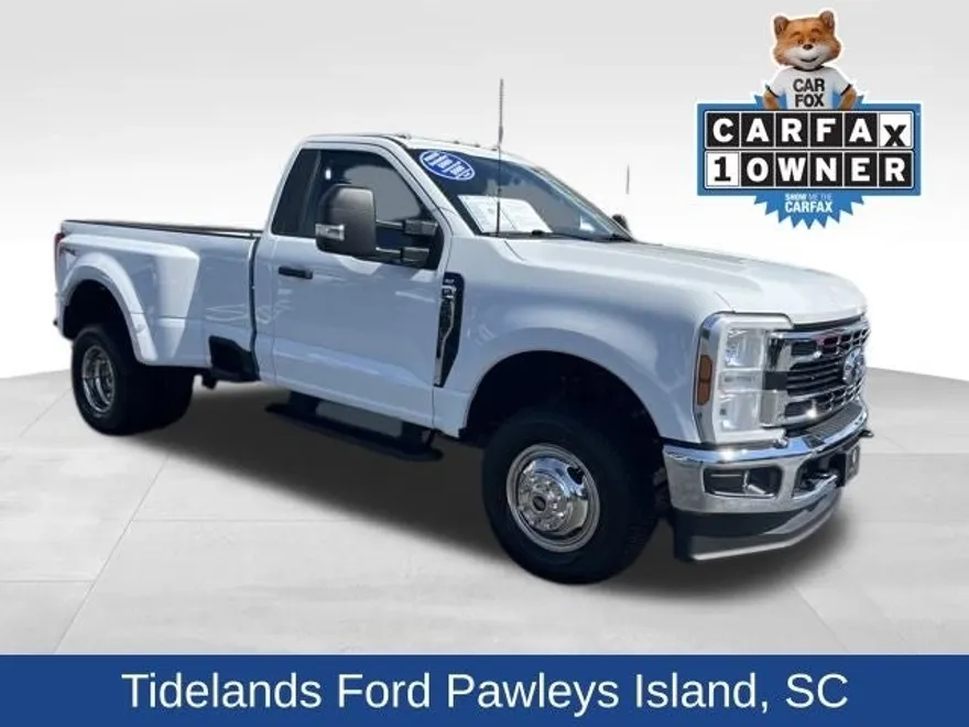 2025 Ford F-350 photo 1